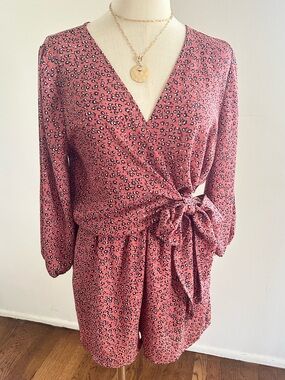 Ayla & Co Pink Floral Wrap Romper Tie Waist Pockets Long Sleeve Size L
